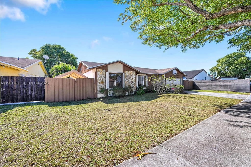 Real estate property located at 13010 119th St, Miami-dade, Shores Lindgren, Miami, FL