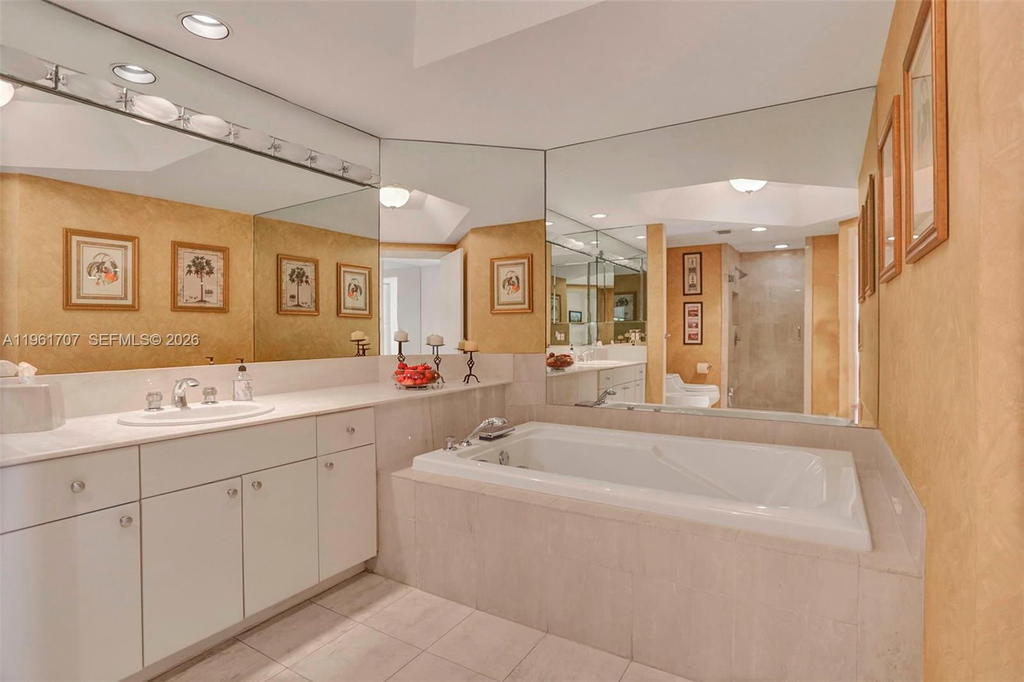 Real estate property located at 2000 Island Blvd #503, Miami-dade, ¤2000 Isl Blvd Williams Is, Aventura, FL