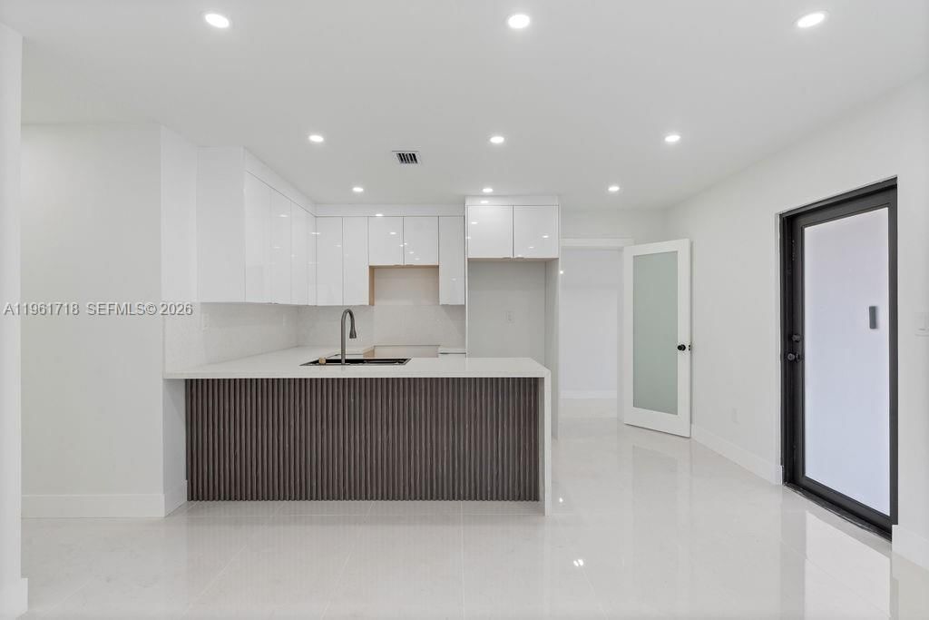 Real estate property located at 860 70th St, Miami-dade, Henry Ford Sub No 2, Miami, FL