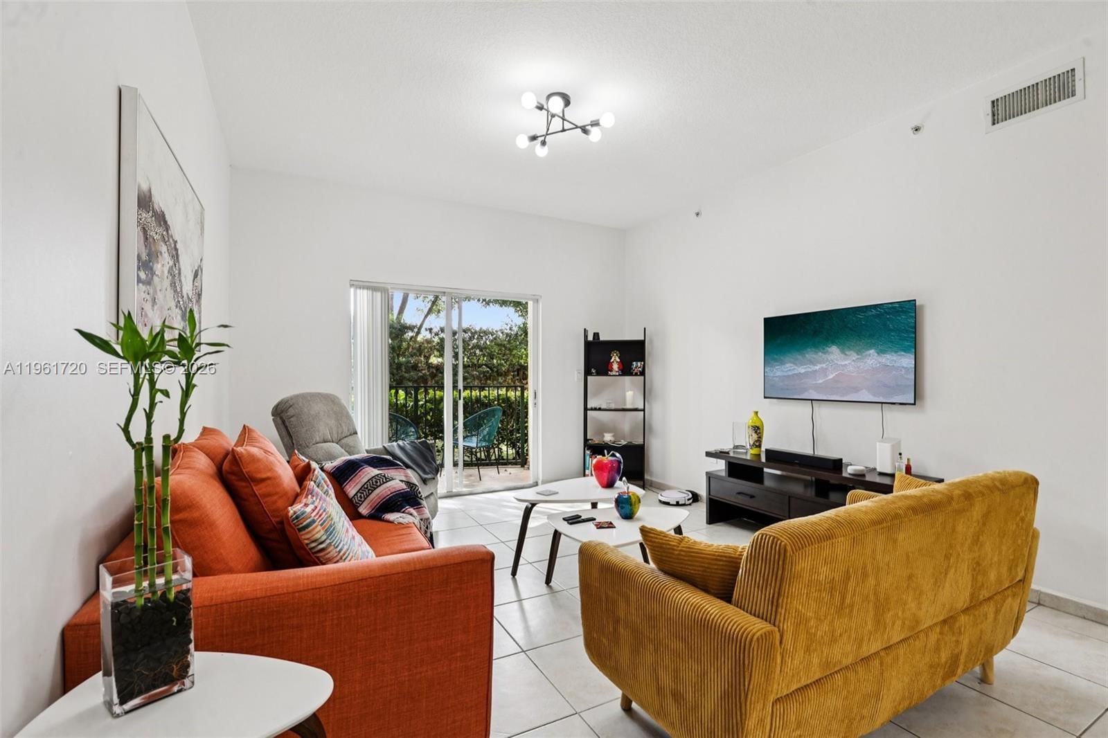 Real estate property located at 7200 114th Ave #106, Miami-dade, Palm Gardens At Doral Con, Doral, FL