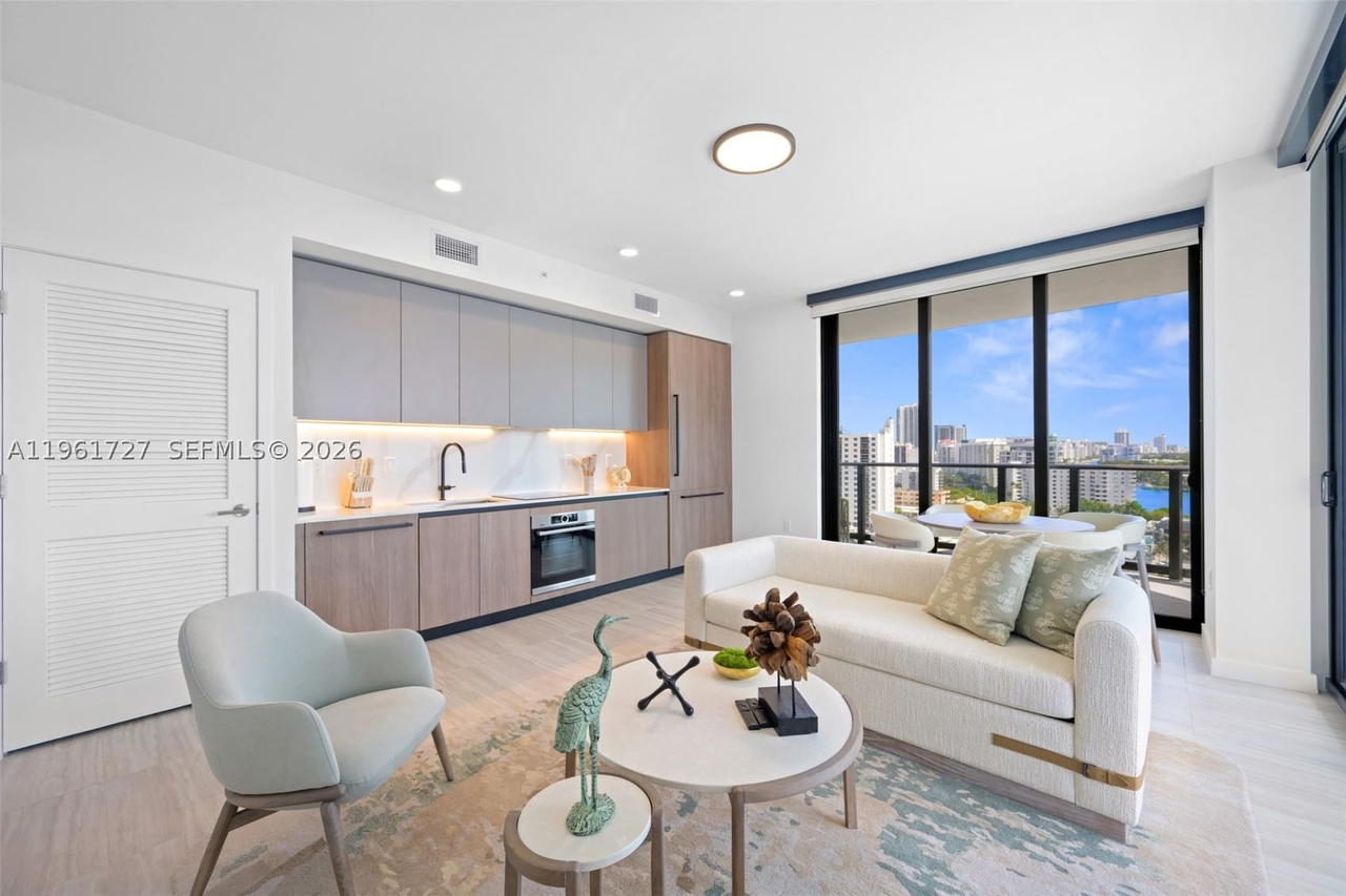 Real estate property located at 580 72nd St #1210, Miami-dade, 72 Park, Miami Beach, FL