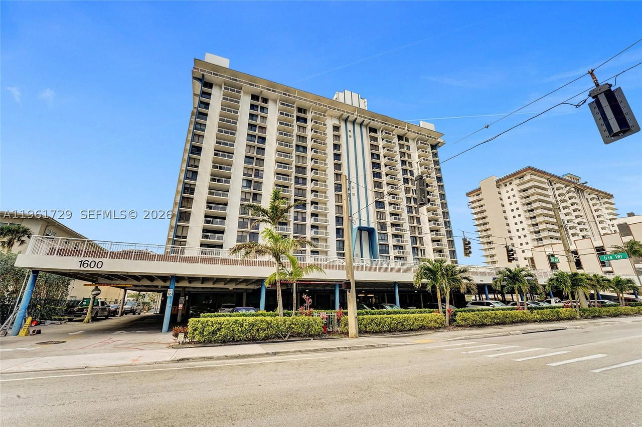 Real estate property located at 1600 Ocean Dr #16B, Broward, Allington Towers Condo, Hollywood, FL