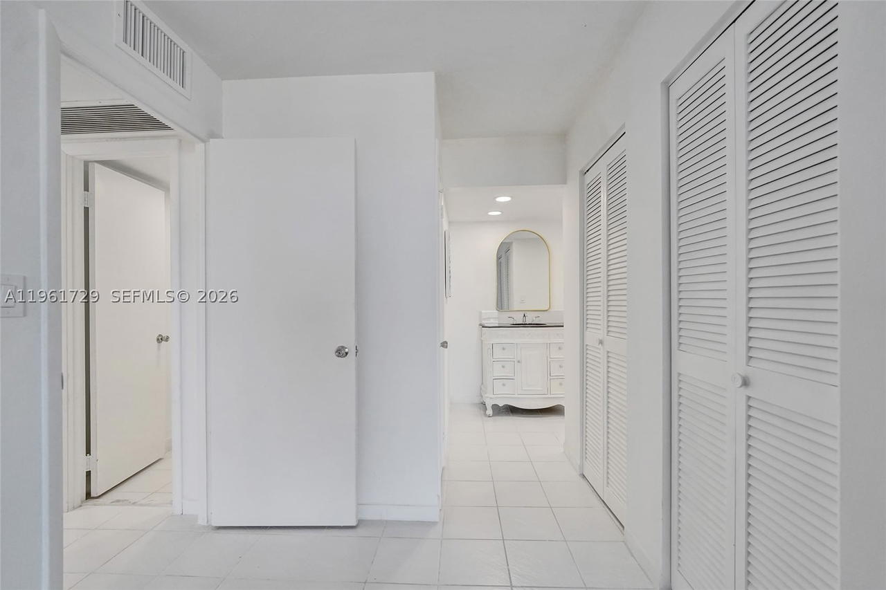Real estate property located at 1600 Ocean Dr #16B, Broward, Allington Towers Condo, Hollywood, FL