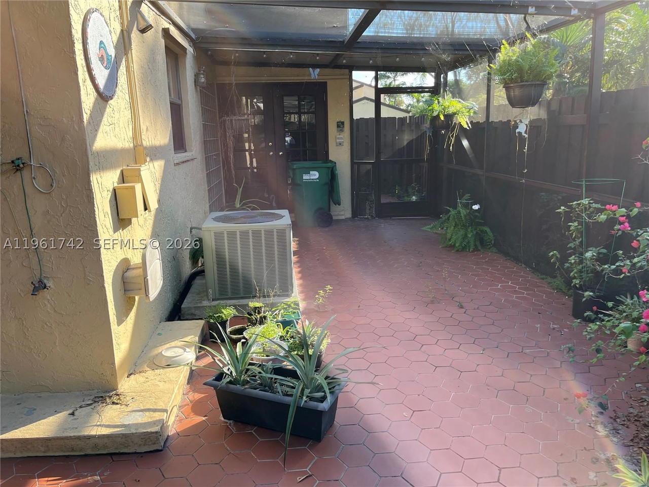 Real estate property located at 12713 70th Ln, Miami-dade, Woodgate, Miami, FL