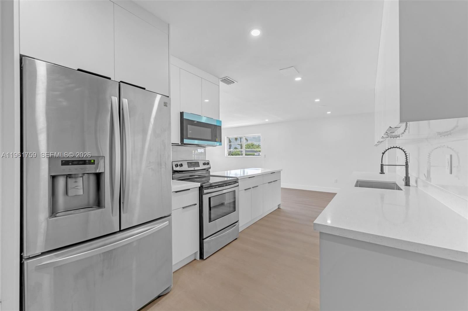Real estate property located at 11711 181st Ter, Miami-dade, South Miami Ghts Addn C, Miami, FL