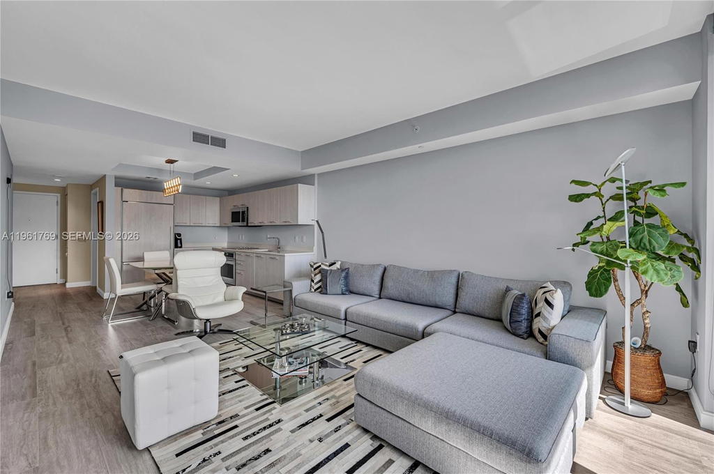 Real estate property located at 55 9th St #4004, Miami-dade, Brickell Heights West Con, Miami, FL