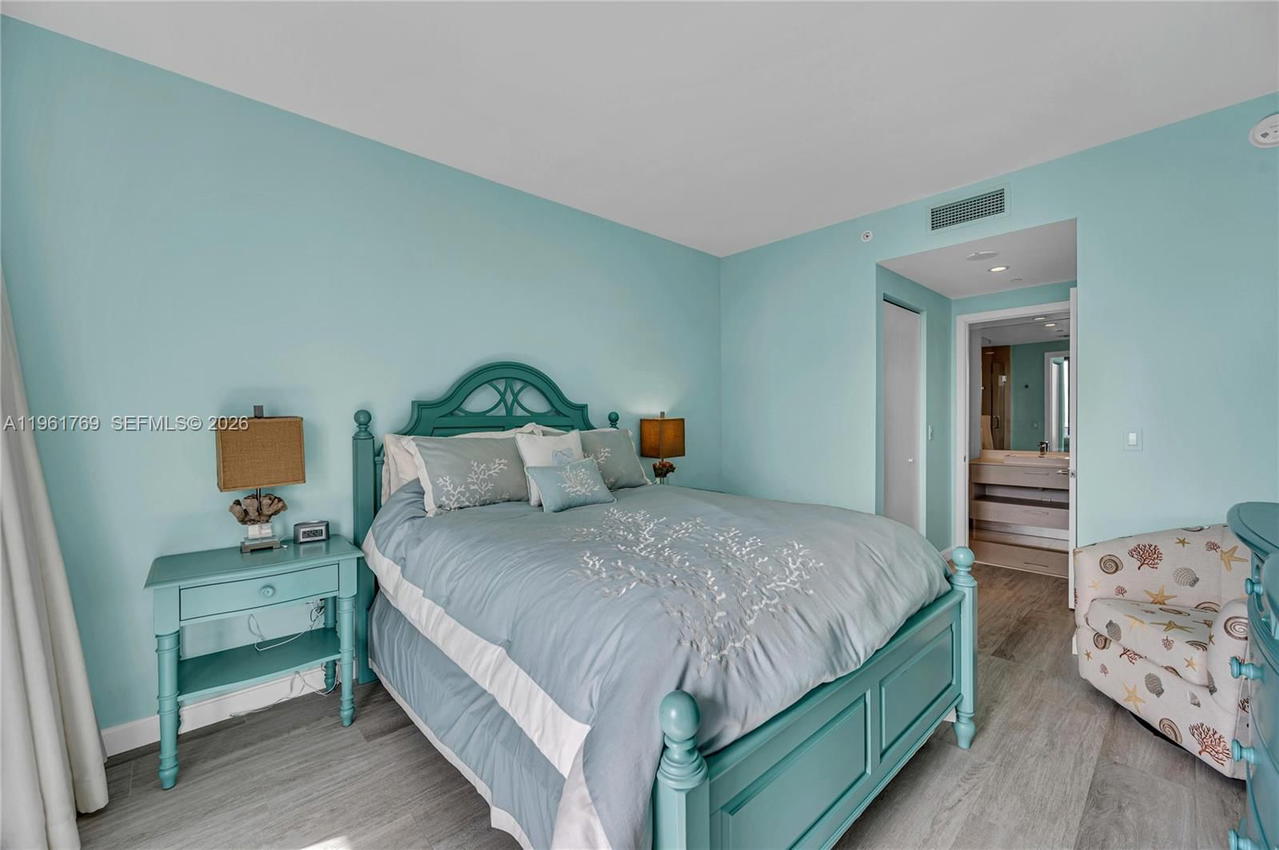 Real estate property located at 55 9th St #4004, Miami-dade, Brickell Heights West Con, Miami, FL