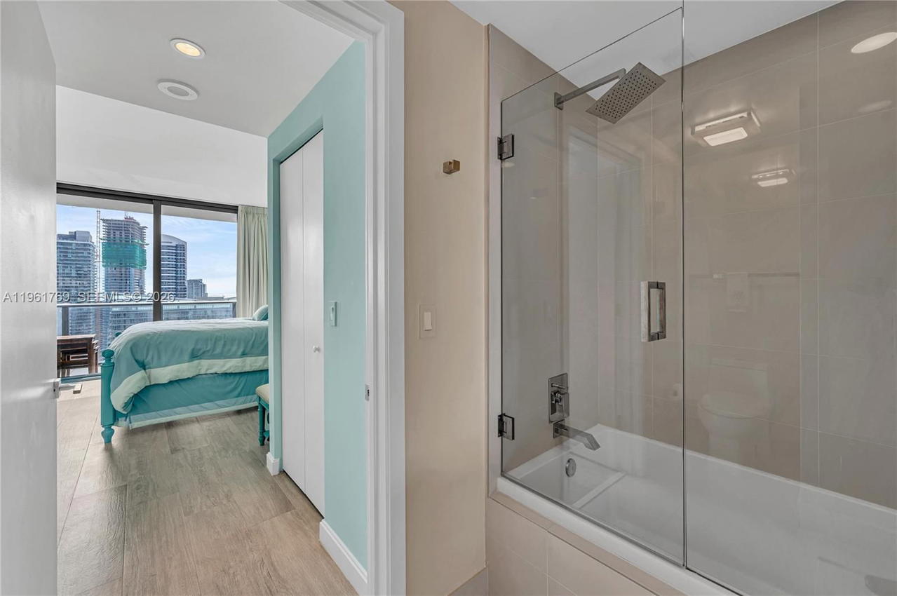 Real estate property located at 55 9th St #4004, Miami-dade, Brickell Heights West Con, Miami, FL