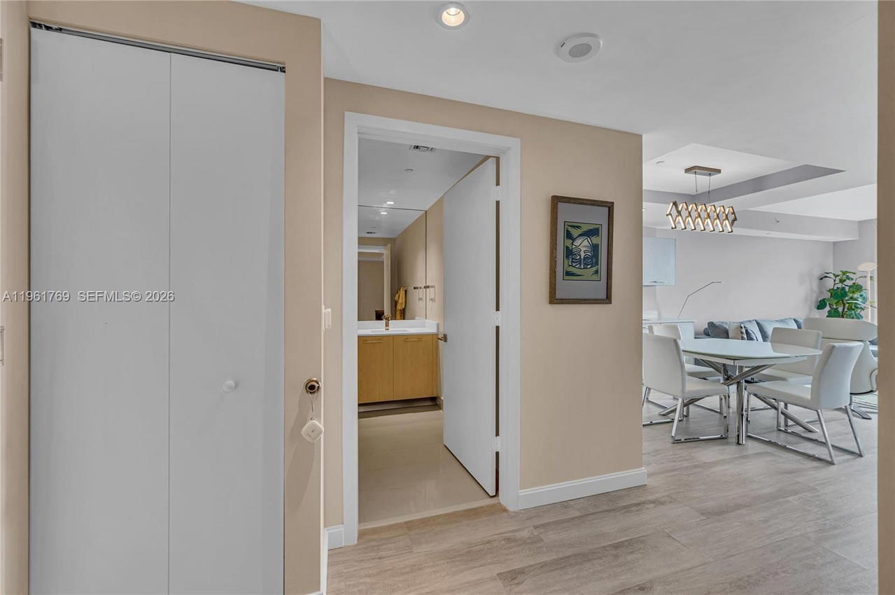 Real estate property located at 55 9th St #4004, Miami-dade, Brickell Heights West Con, Miami, FL