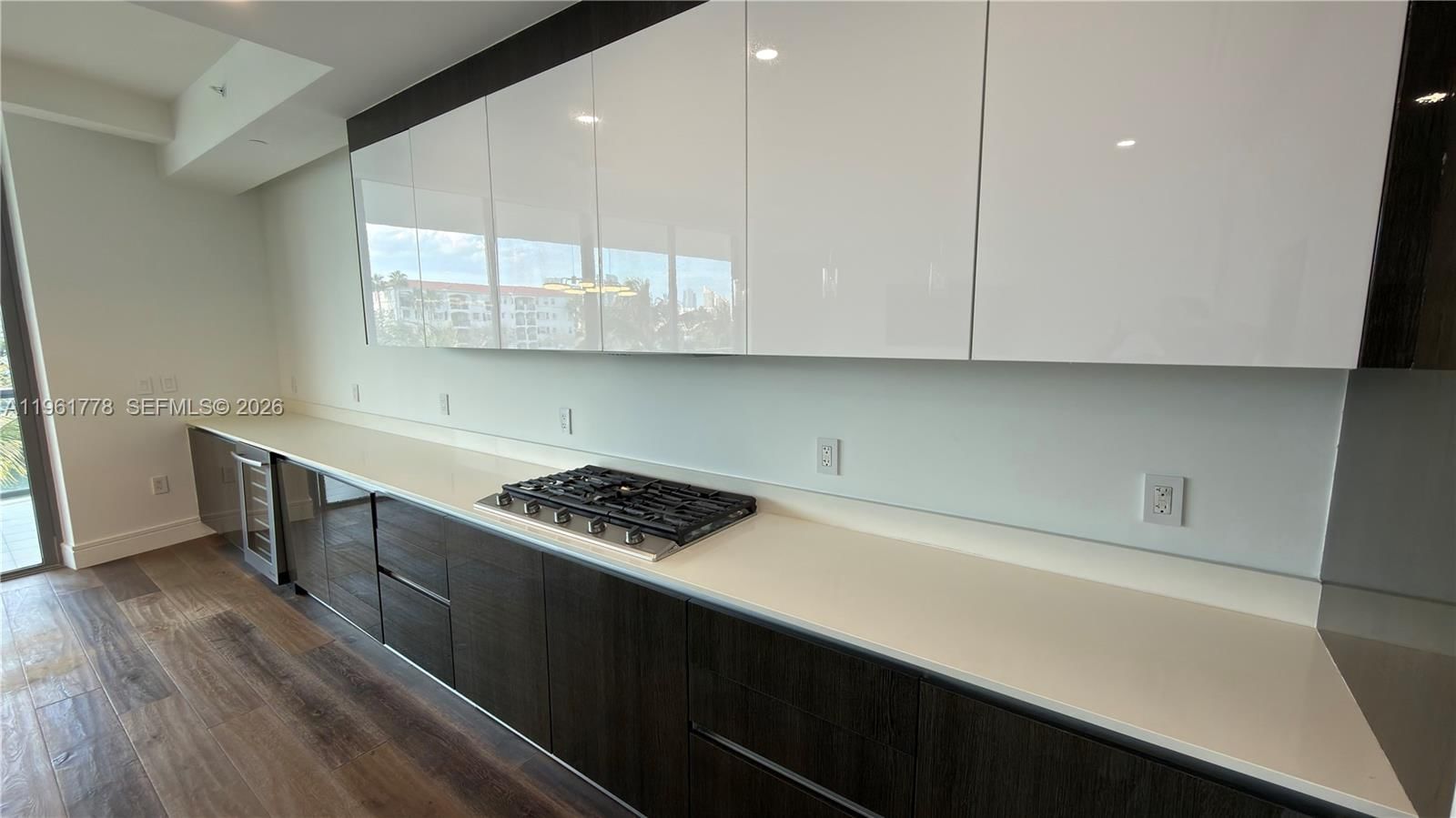 Real estate property located at 3250 188th St #204, Miami-dade, Echo Condo, Aventura, FL