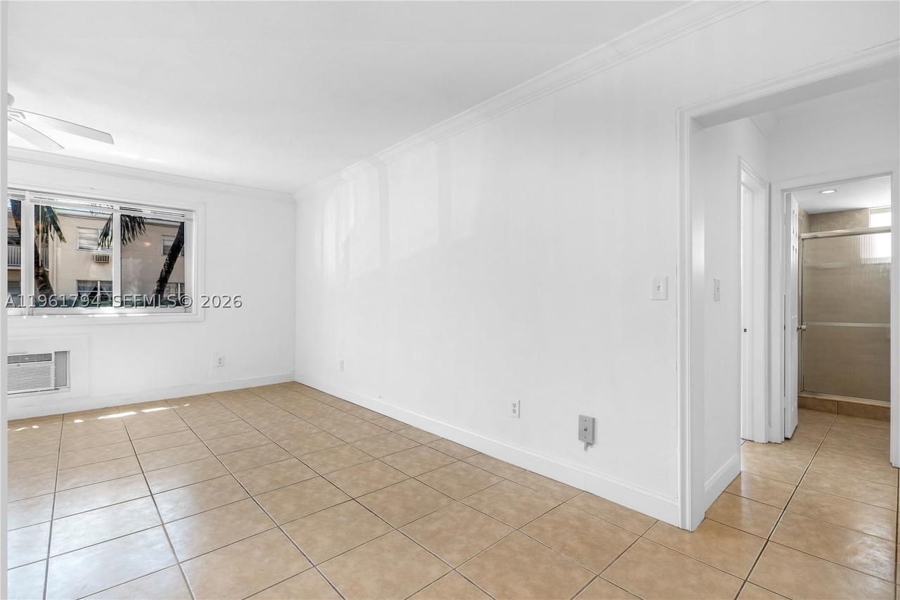 Real estate property located at 315 69th St #112, Miami-dade, Mimo On The Beach Iii Con, Miami Beach, FL