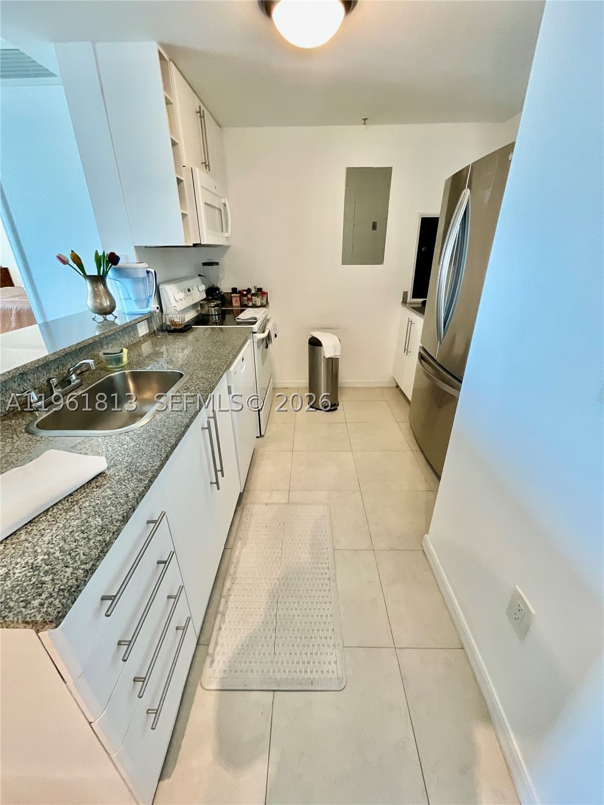 Real estate property located at 275 18th St #1705, Miami-dade, 1800 Biscayne Plaza Condo, Miami, FL