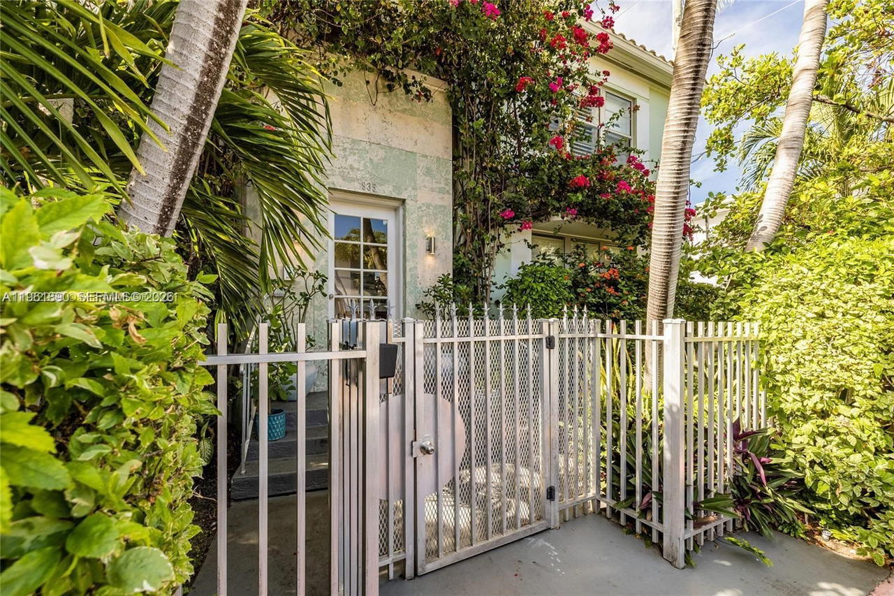 Real estate property located at 935 10th St #3, Miami-dade, Villa Lucca South Condo, Miami Beach, FL