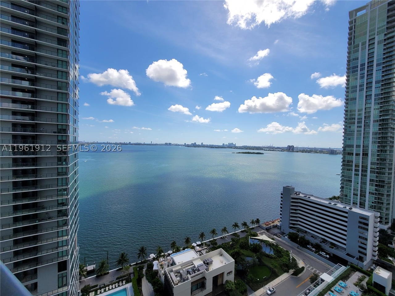 Real estate property located at 650 32nd St #2205, Miami-dade, Paraiso Bay Condo, Miami, FL