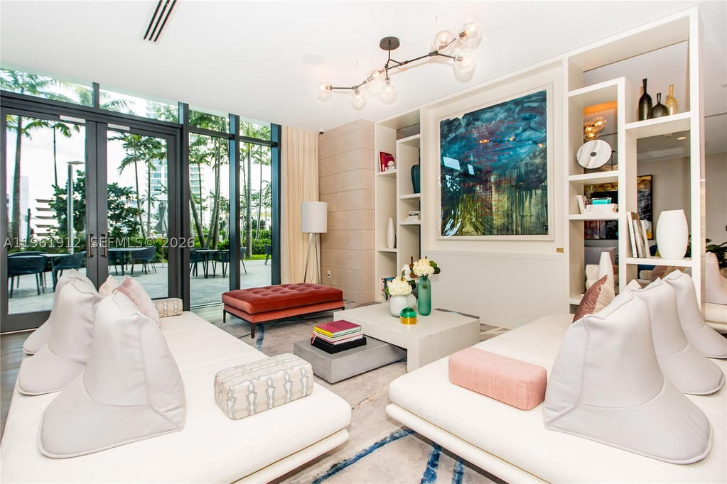 Real estate property located at 650 32nd St #2205, Miami-dade, Paraiso Bay Condo, Miami, FL