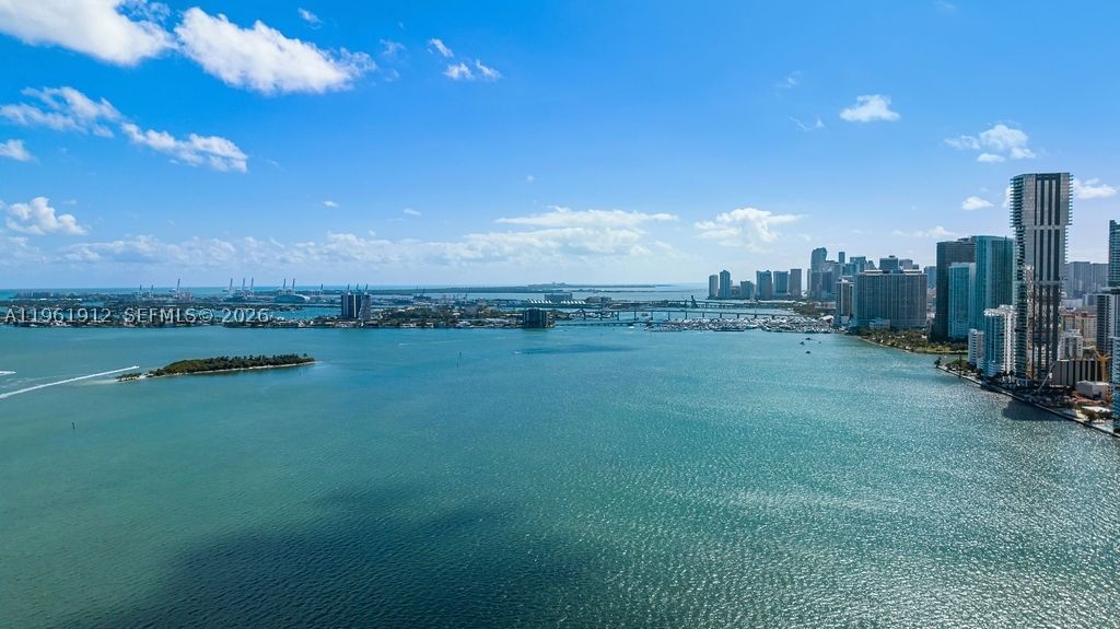 Real estate property located at 650 32nd St #2205, Miami-dade, Paraiso Bay Condo, Miami, FL