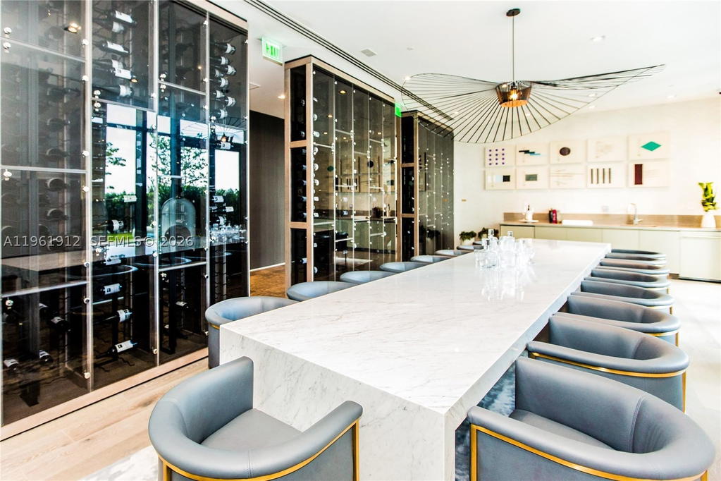 Real estate property located at 650 32nd St #2205, Miami-dade, Paraiso Bay Condo, Miami, FL