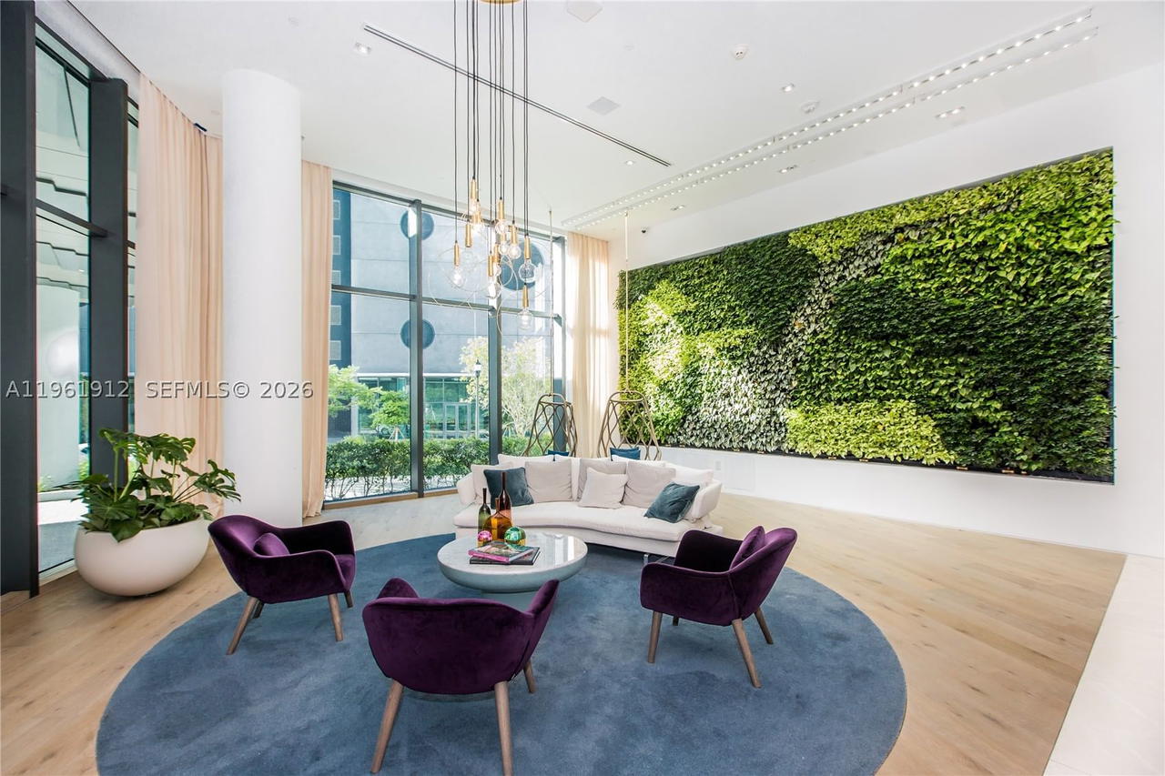 Real estate property located at 650 32nd St #2205, Miami-dade, Paraiso Bay Condo, Miami, FL