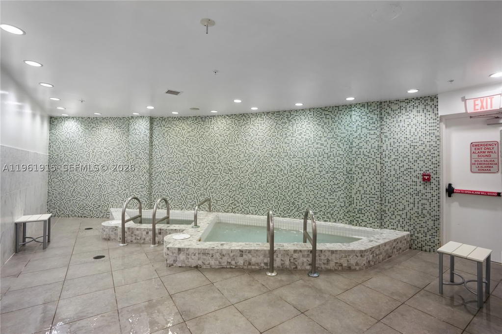 Real estate property located at 253 2nd St #3105, Miami-dade, Vizcayne South Condo, Miami, FL