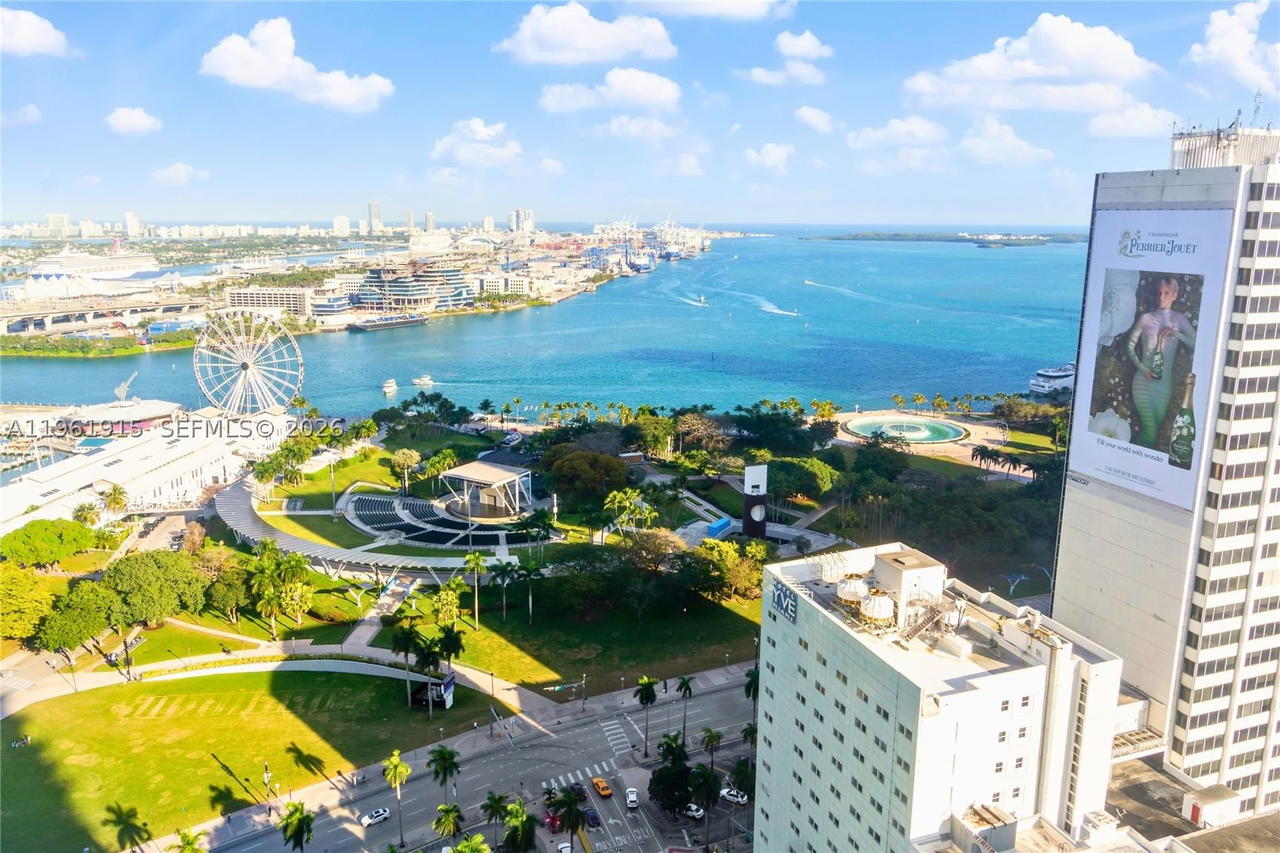 Real estate property located at 253 2nd St #3105, Miami-dade, Vizcayne South Condo, Miami, FL