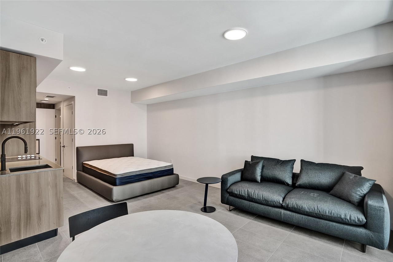 Real estate property located at 121 5th Street #807, Miami-dade, 501 First Residences, Miami, FL