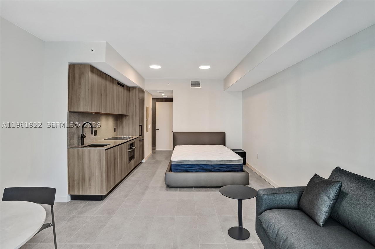 Real estate property located at 121 5th Street #807, Miami-dade, 501 First Residences, Miami, FL