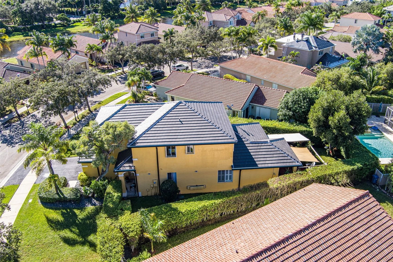 Real estate property located at 1280 Majesty Ter, Broward, Sector 2-parcels 21a 25 2, Weston, FL