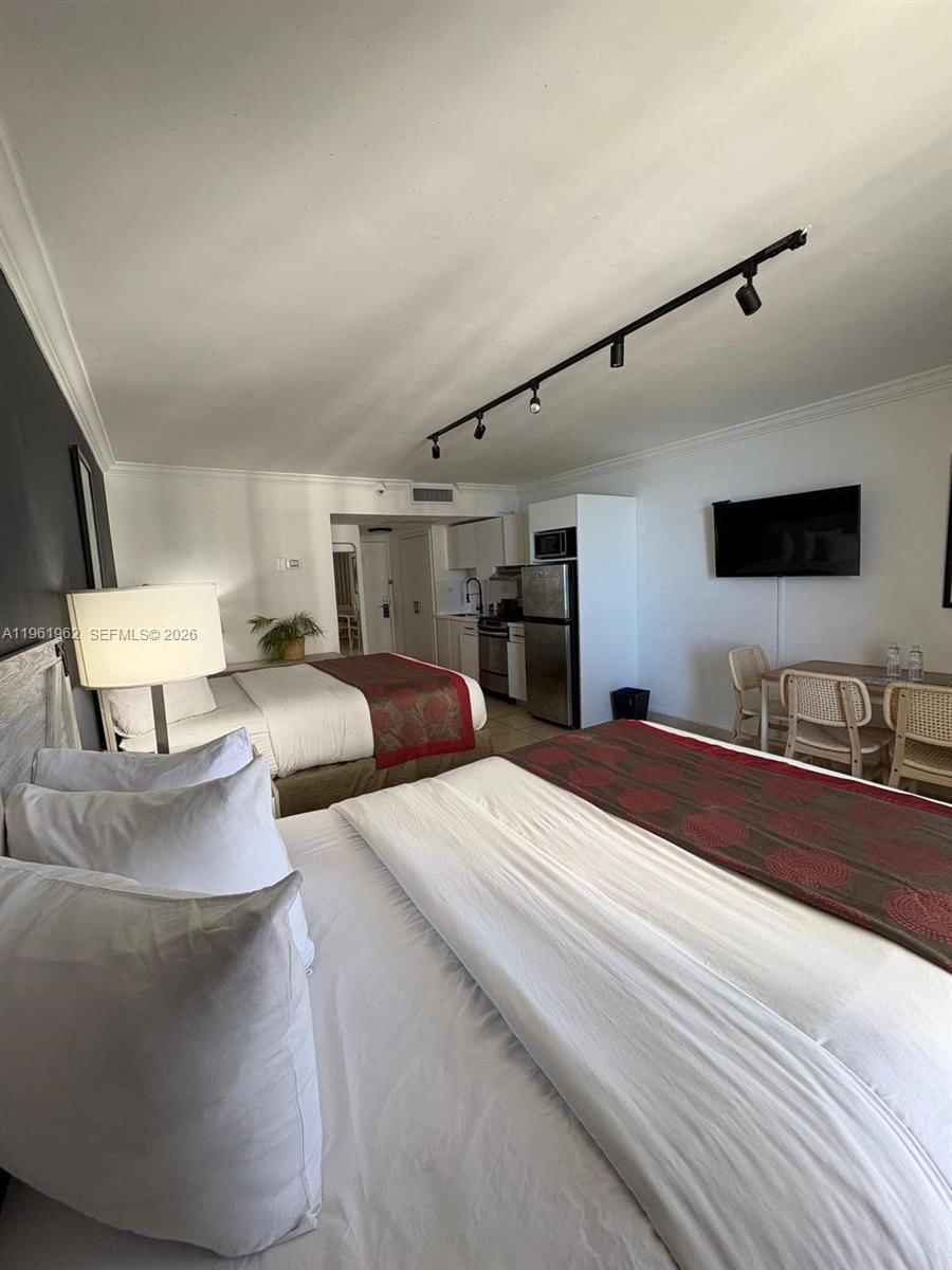 Real estate property located at 19201 Collins Ave #820, Miami-dade, The Aventura Beach Club C, Sunny Isles Beach, FL