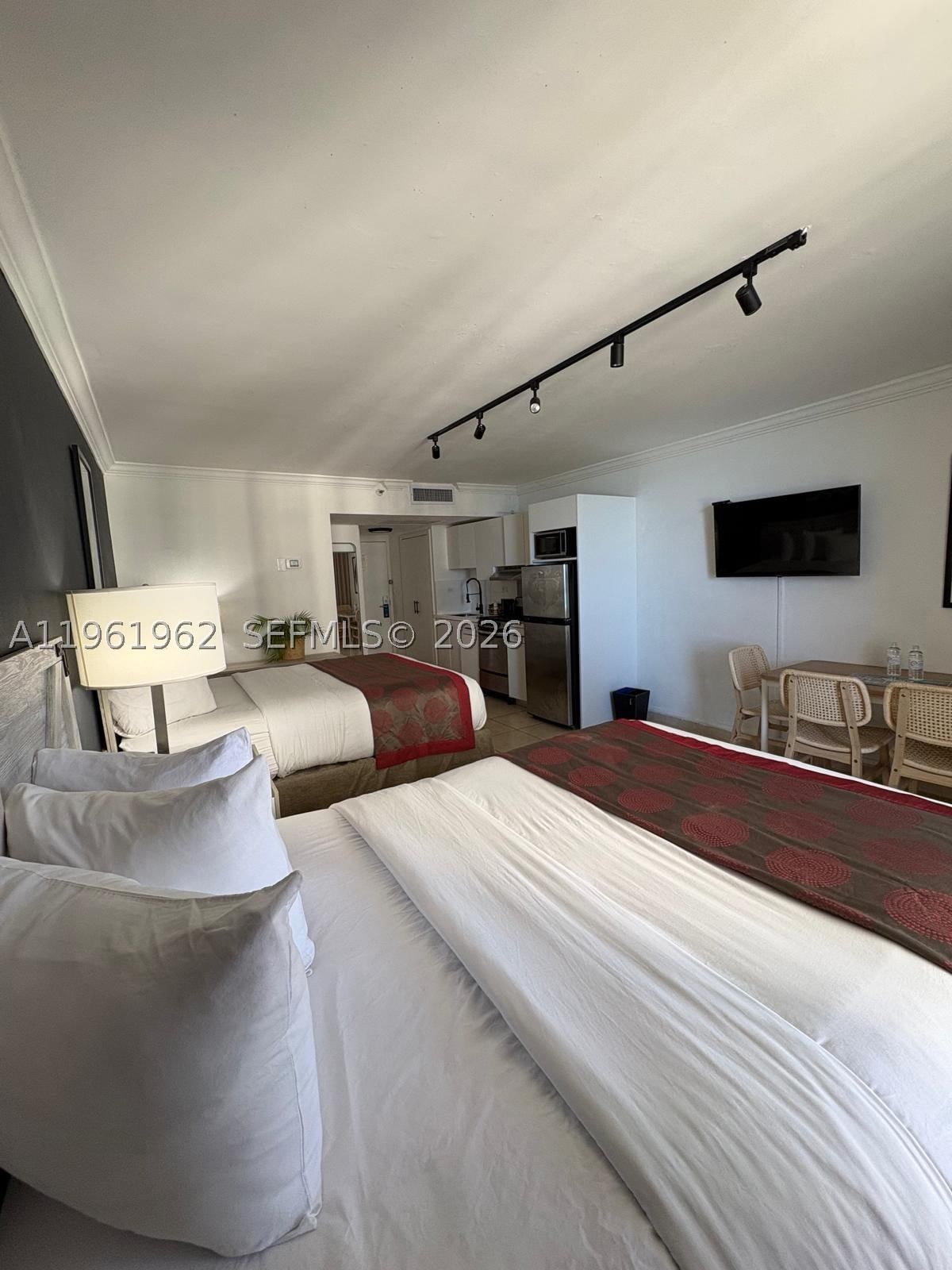 Real estate property located at 19201 Collins Ave #820, Miami-dade, The Aventura Beach Club C, Sunny Isles Beach, FL