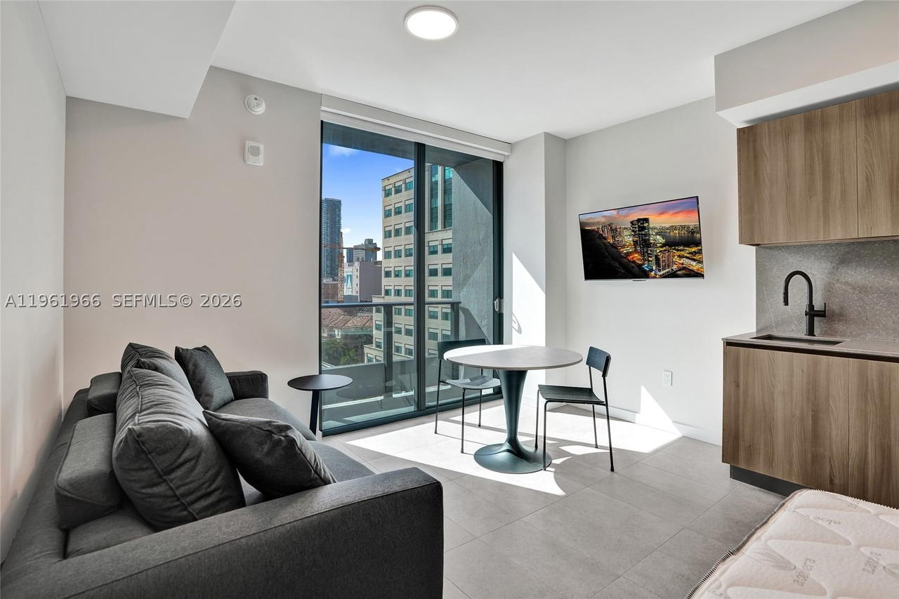 Real estate property located at 121 5th Street #1001B, Miami-dade, 501 First Residences, Miami, FL