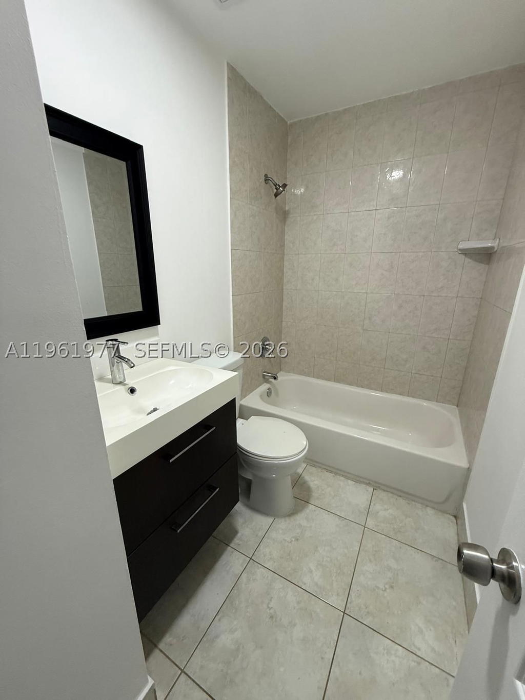 Real estate property located at 14111 121st Pl #4, Miami-dade, Bonita Villas Condo, Miami, FL