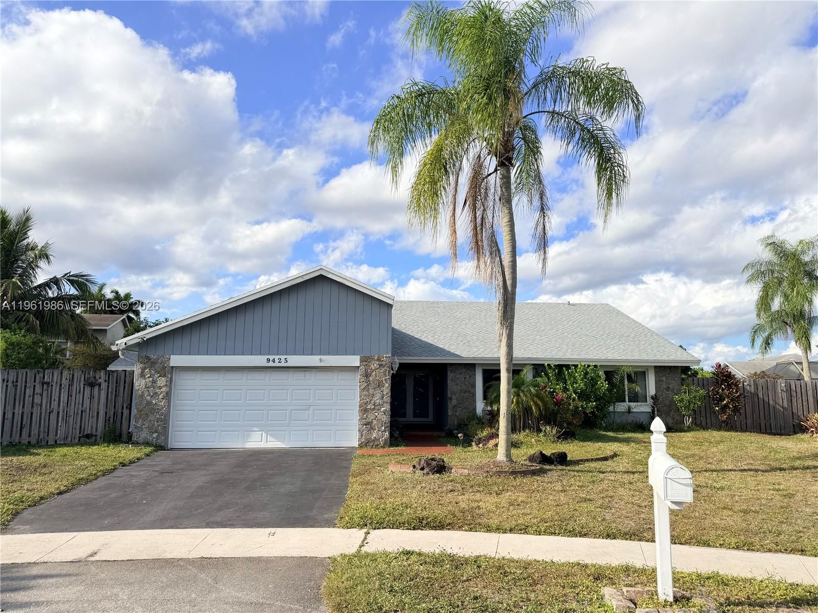 Real estate property located at 9425 46th St, Broward, Lakeview Homes Phase 1, Sunrise, FL