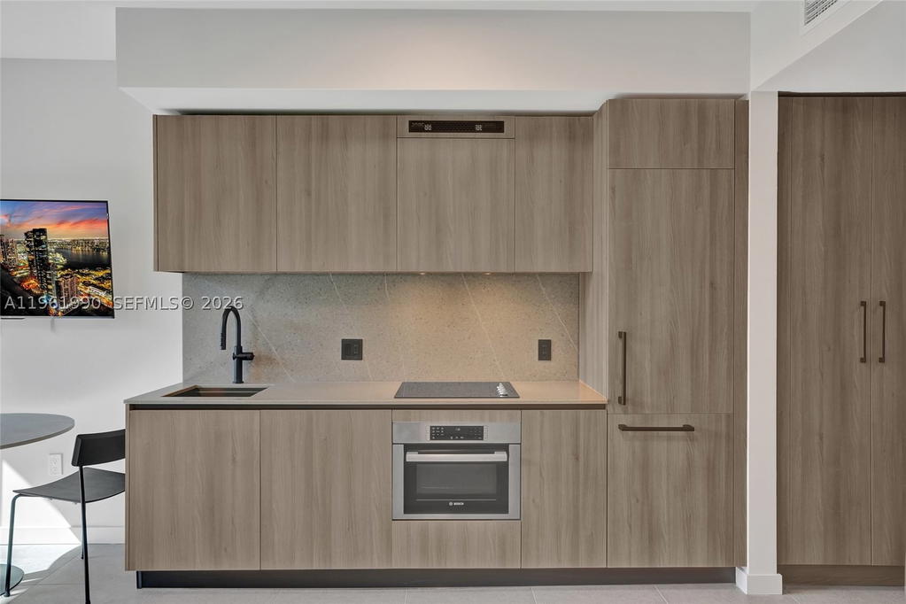 Real estate property located at 121 5th Street #401B, Miami-dade, 501 First Residences, Miami, FL
