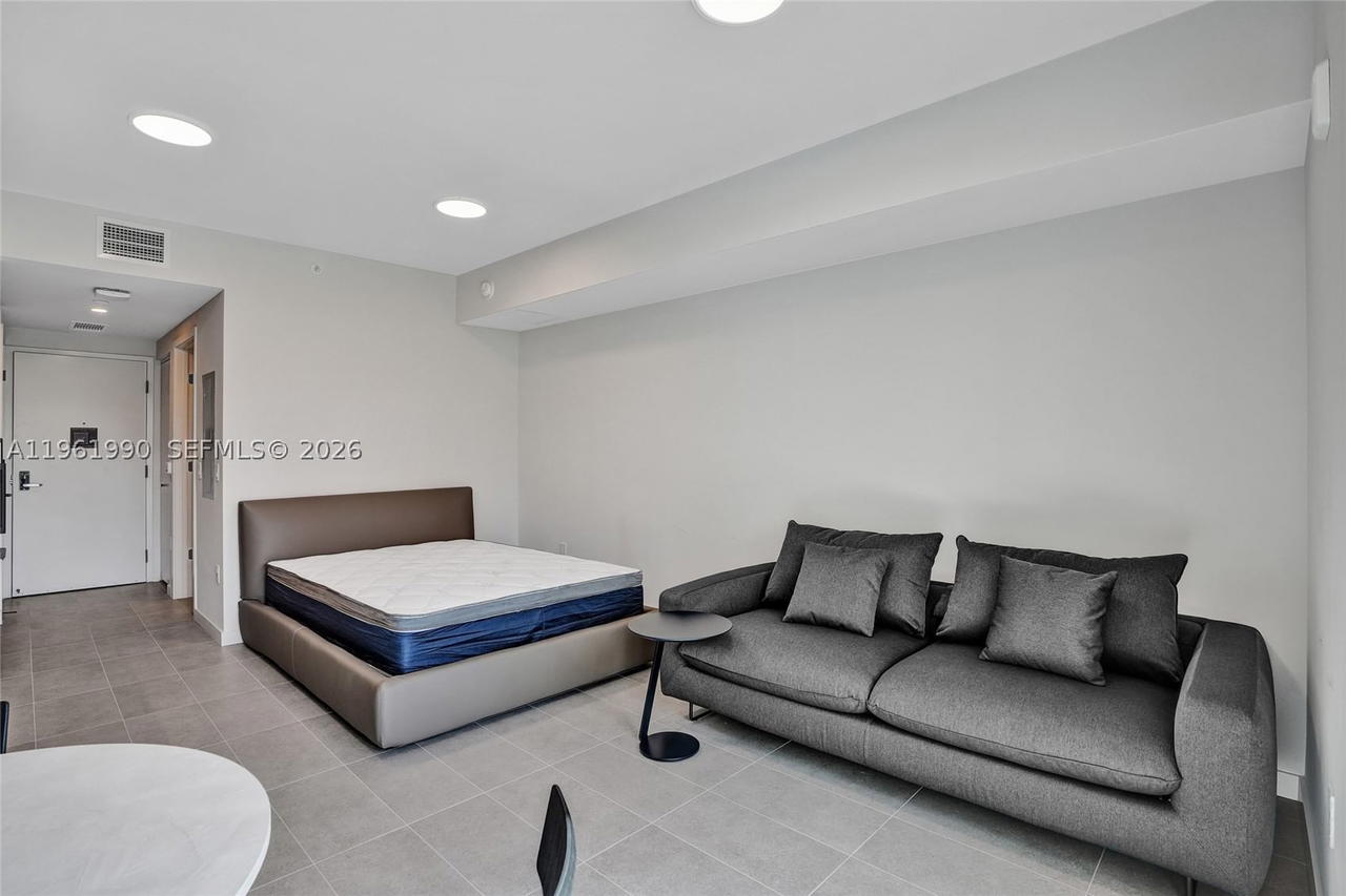 Real estate property located at 121 5th Street #401B, Miami-dade, 501 First Residences, Miami, FL