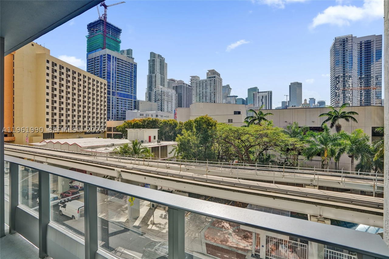 Real estate property located at 121 5th Street #401B, Miami-dade, 501 First Residences, Miami, FL