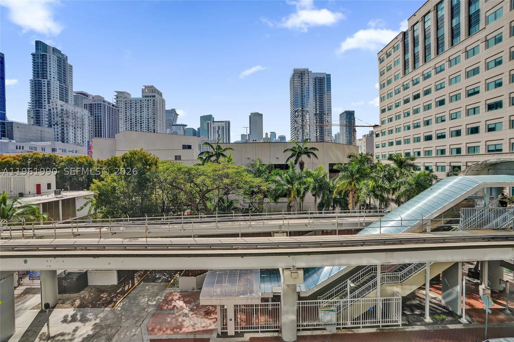Real estate property located at 121 5th Street #401B, Miami-dade, 501 First Residences, Miami, FL