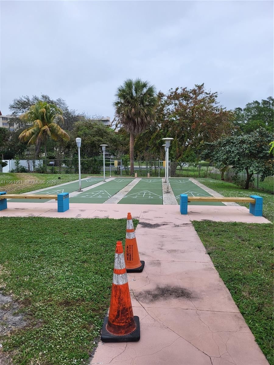 Real estate property located at 6901 Environ Blvd #5F, Broward, Environ 9 Of I Condo, Lauderhill, FL