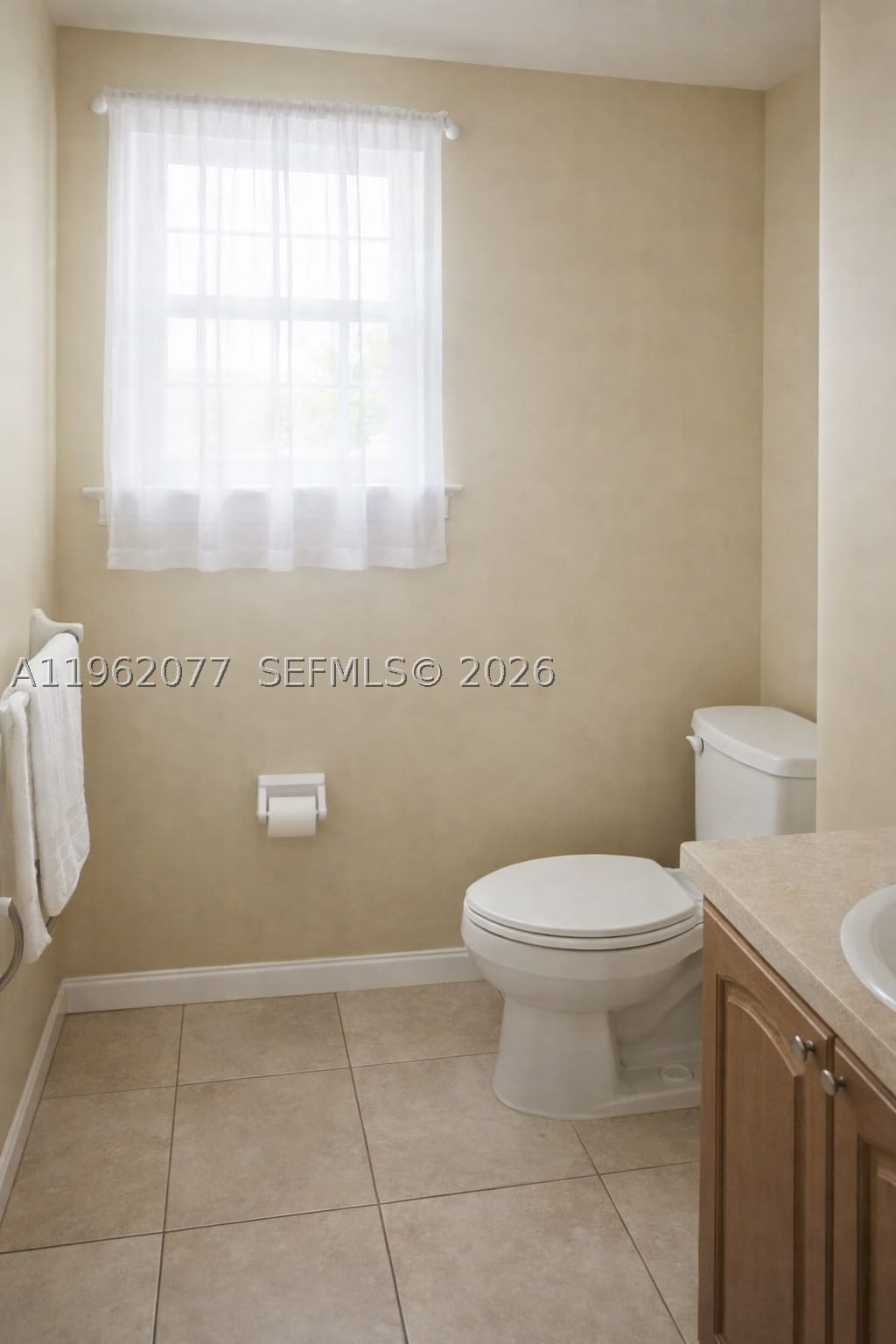 Real estate property located at 12516 9th Ter #2, Miami-dade, Intl Lake Villas Condo #4, Miami, FL