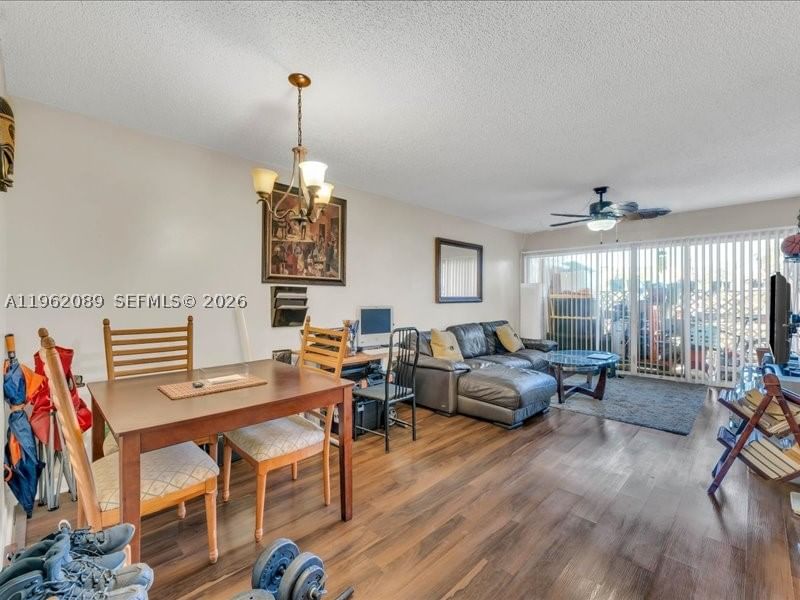 Real estate property located at 469 Pine Island Rd B305, Broward, Plantation Pines Phase 1, Plantation, FL