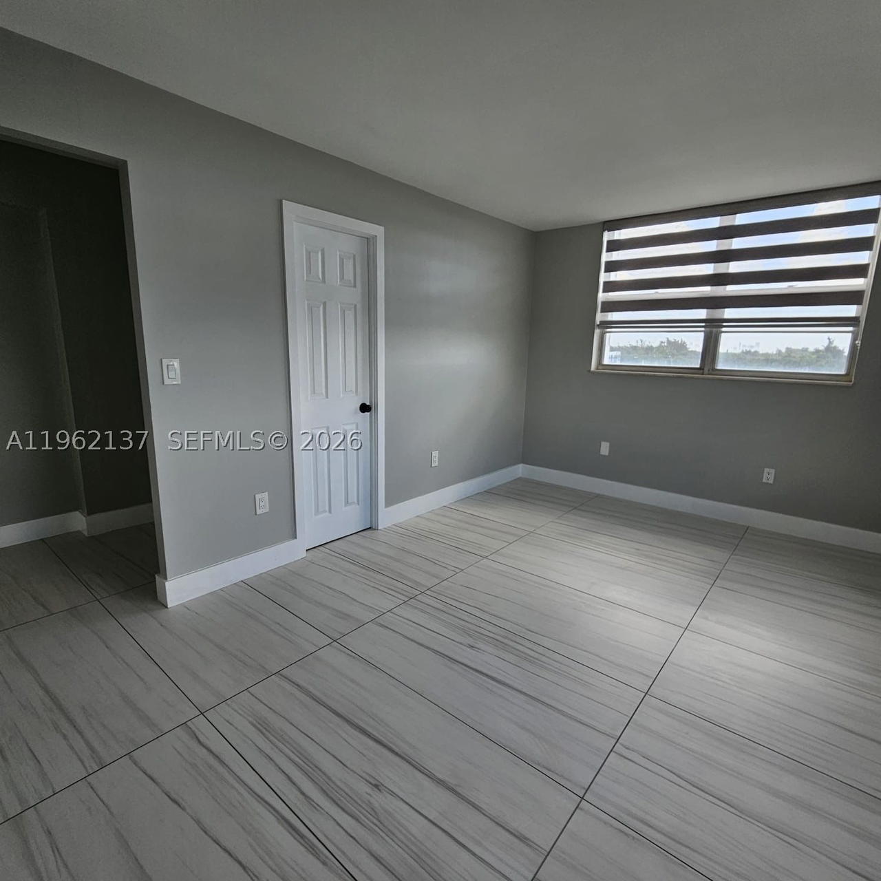 Real estate property located at 15600 7th Ave #703, Miami-dade, Parkway Towers Bldg 1 Con, Miami, FL