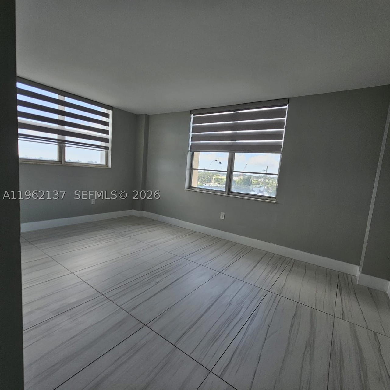 Real estate property located at 15600 7th Ave #703, Miami-dade, Parkway Towers Bldg 1 Con, Miami, FL