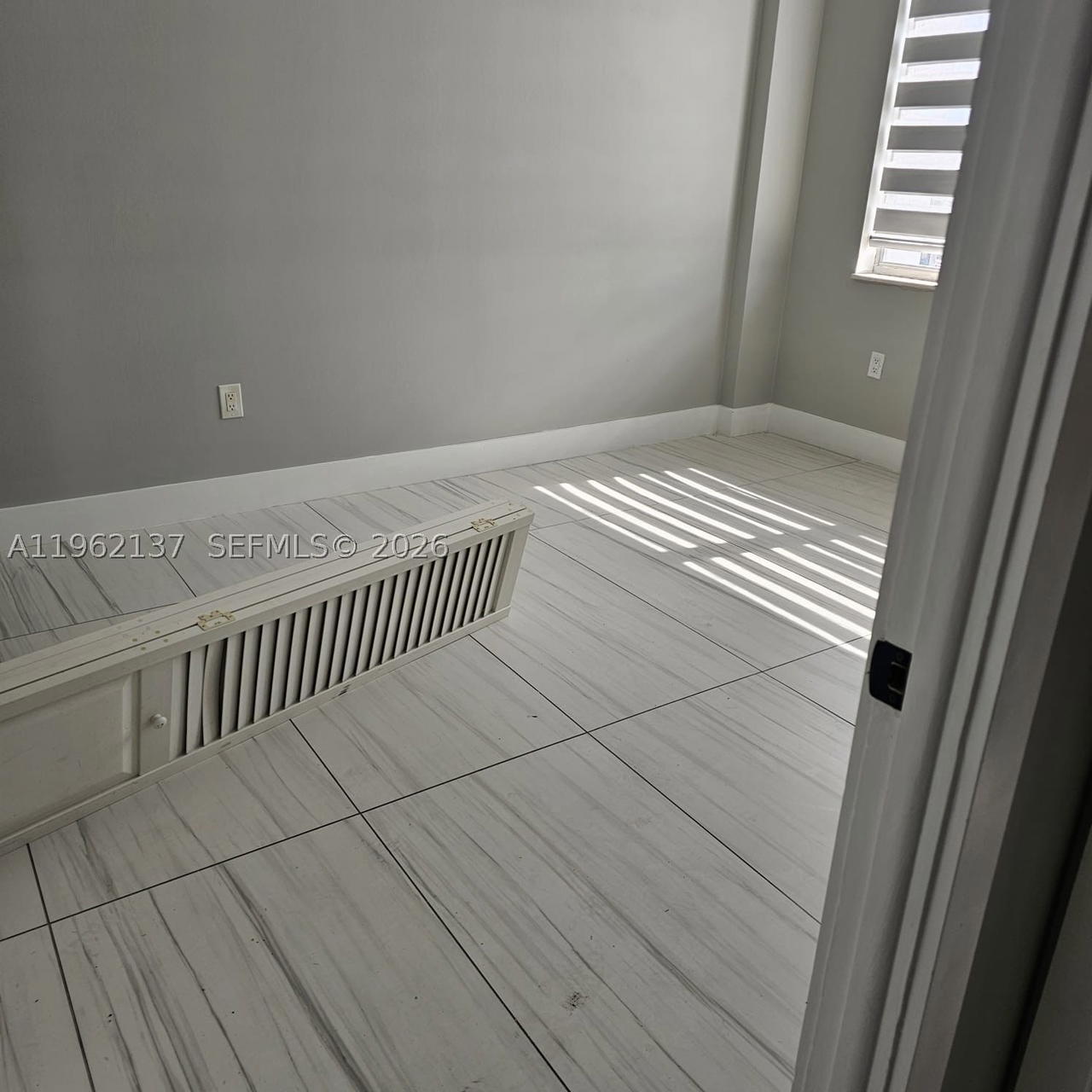 Real estate property located at 15600 7th Ave #703, Miami-dade, Parkway Towers Bldg 1 Con, Miami, FL
