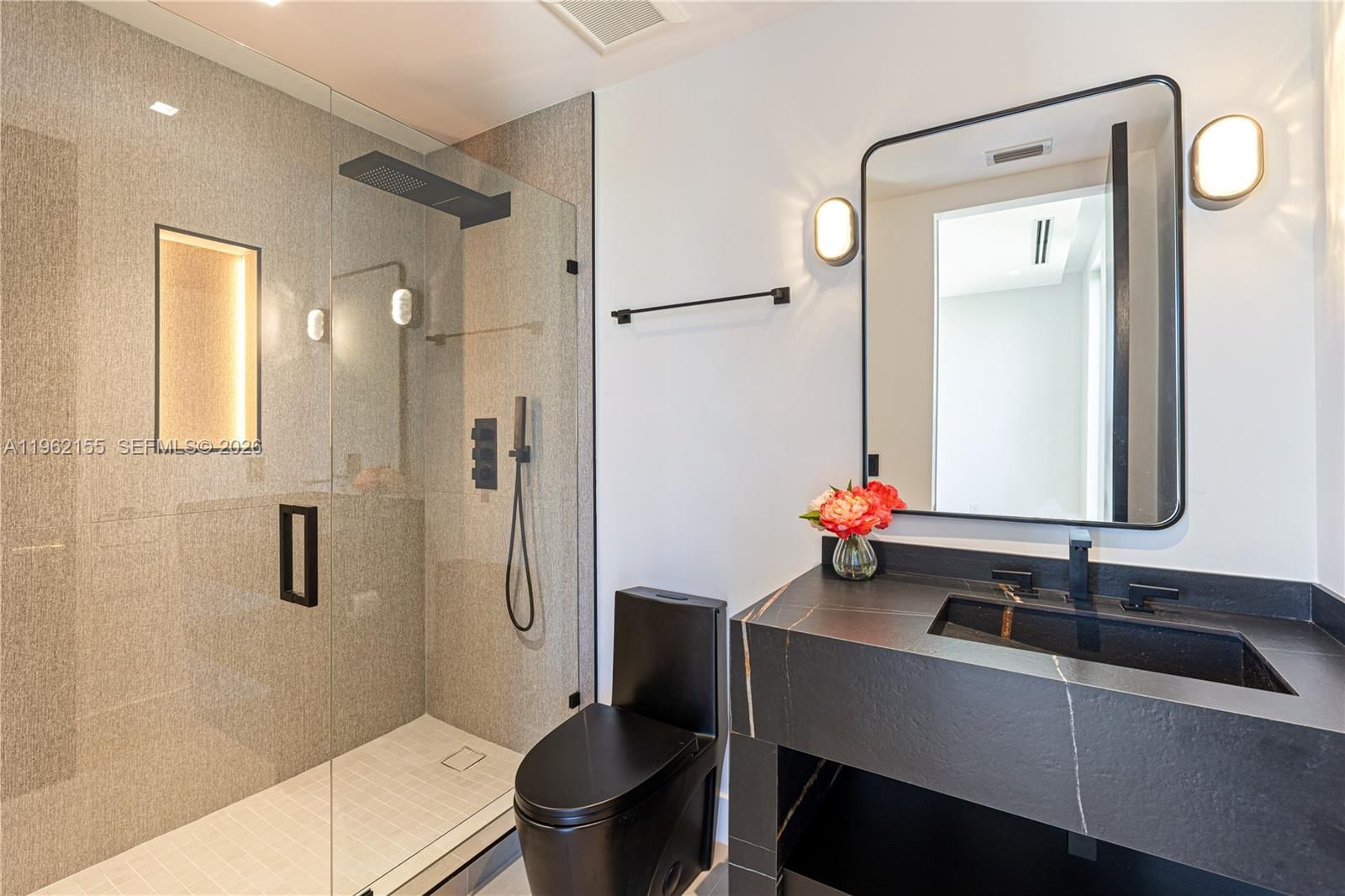 Real estate property located at 2499 Meridian Ave, Miami-dade, Mid Golf Sub, Miami Beach, FL