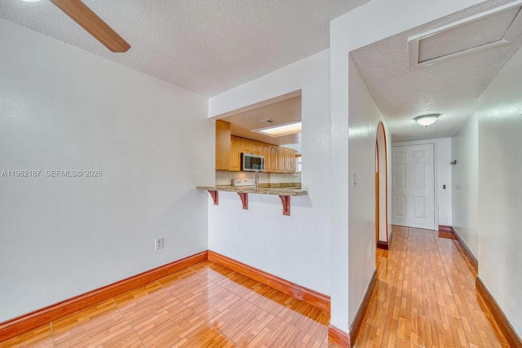 Real estate property located at 840 105th Ave #318, Miami-dade, El Camino Real North Cond, Miami, FL