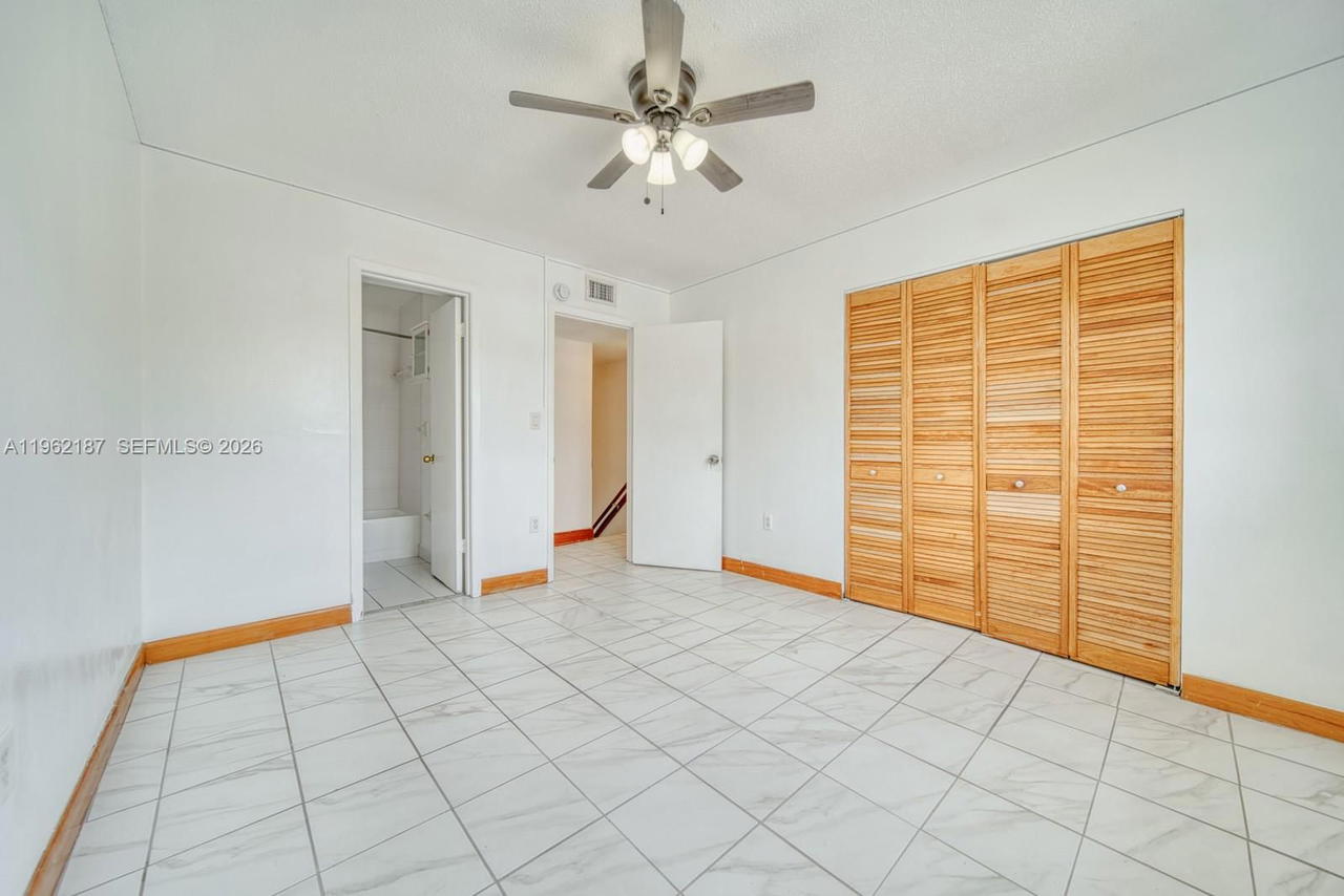 Real estate property located at 840 105th Ave #318, Miami-dade, El Camino Real North Cond, Miami, FL