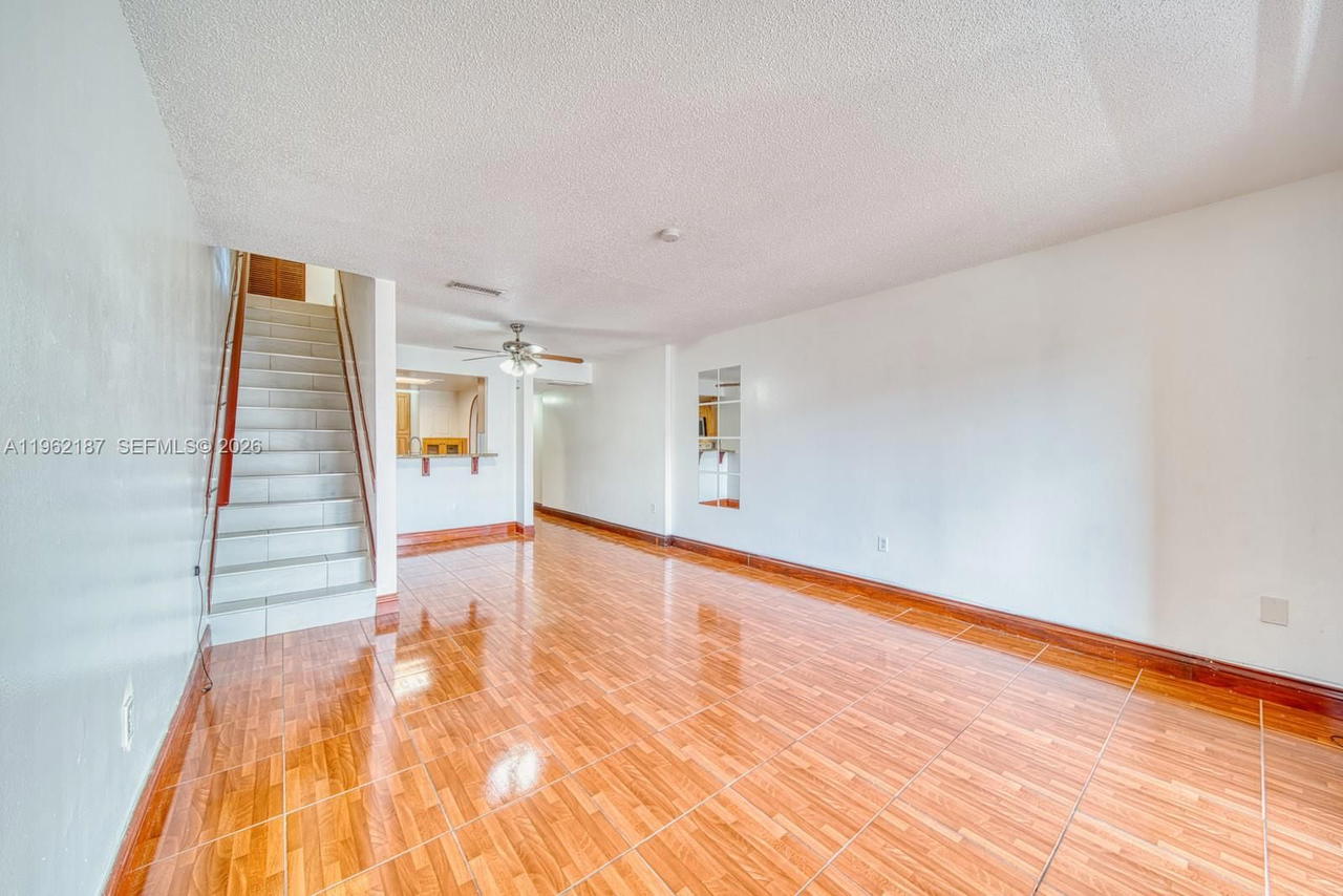 Real estate property located at 840 105th Ave #318, Miami-dade, El Camino Real North Cond, Miami, FL
