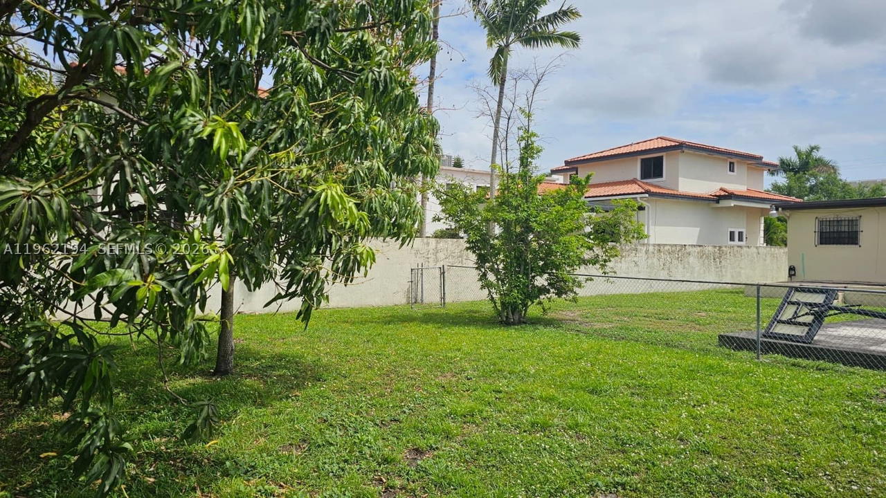 Real estate property located at 8891 28th St, Miami-dade, John A Campbell Little Fa, Miami, FL