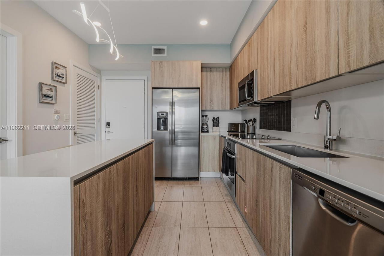 Real estate property located at 3900 Biscayne Blvd S-904, Miami-dade, Quadro Condo, Miami, FL