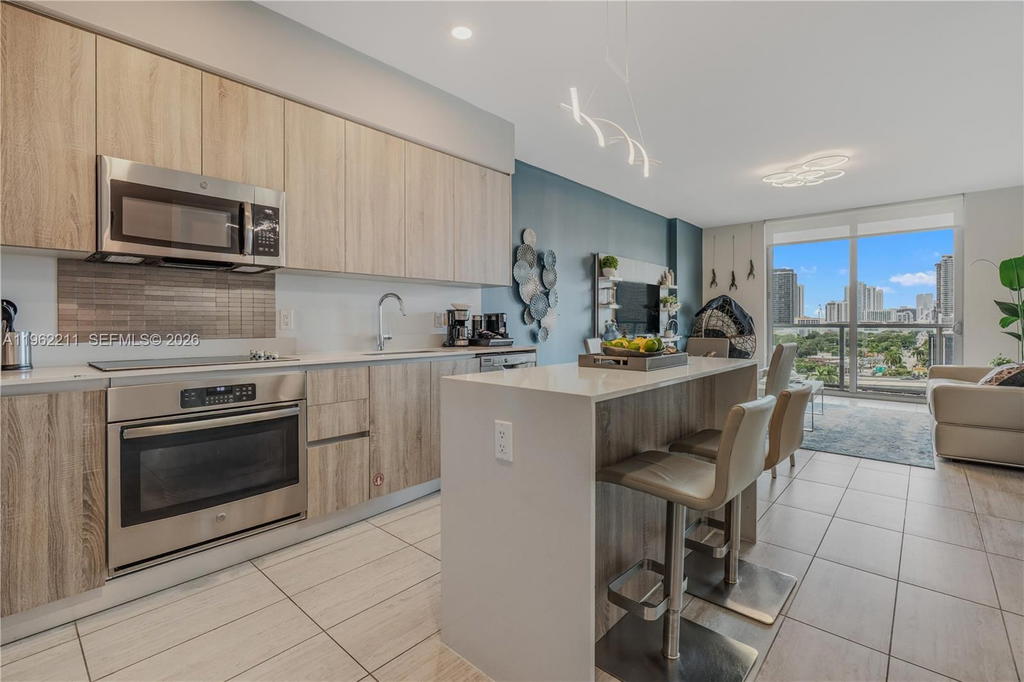 Real estate property located at 3900 Biscayne Blvd S-904, Miami-dade, Quadro Condo, Miami, FL