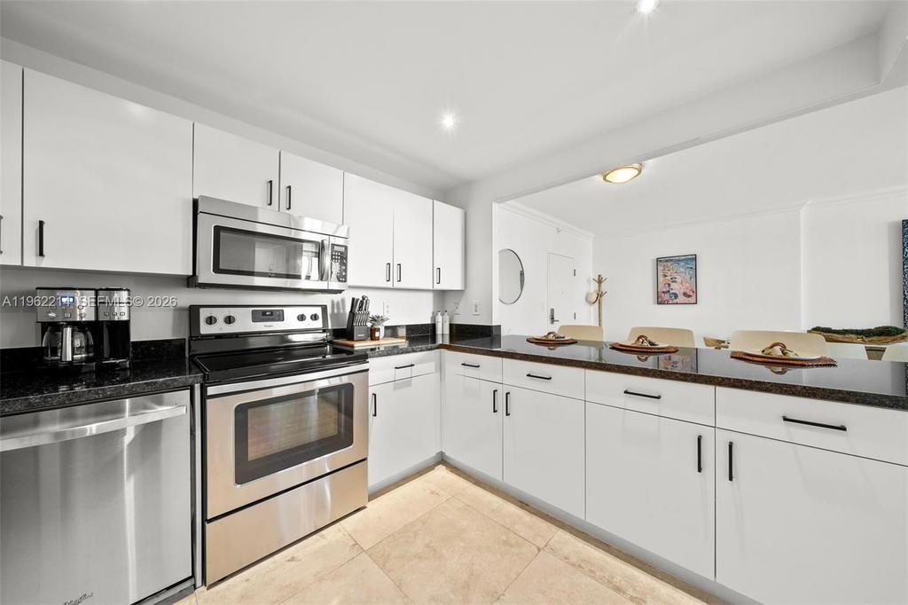 Real estate property located at 2301 Collins Ave #908, Miami-dade, Roney Palace Condo, Miami Beach, FL